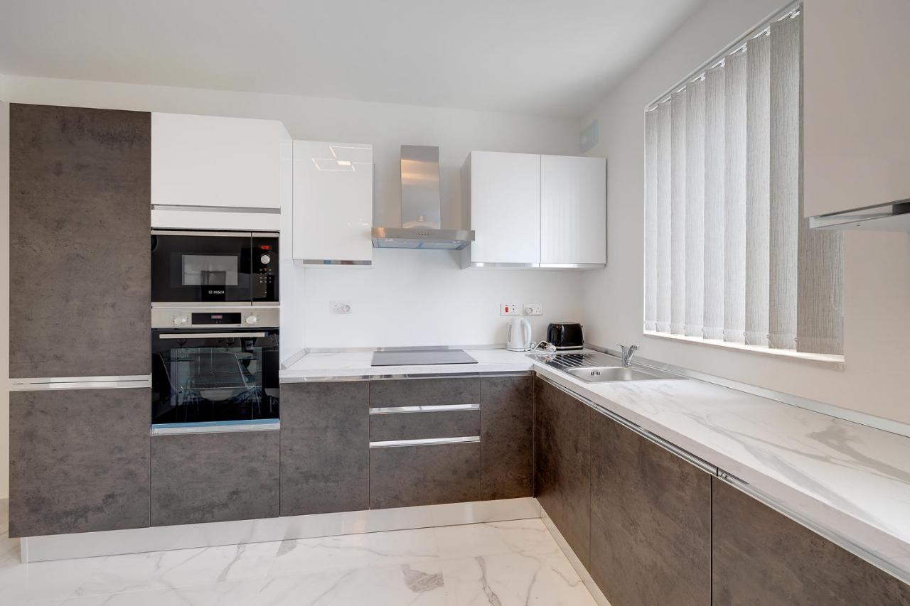 Stylish 2Br Apartment In Central St Julians San Ġiljan Exterior foto
